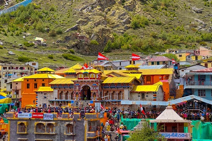 to Yamunotri, Gangotri, Kedarnath, Badrinath route background